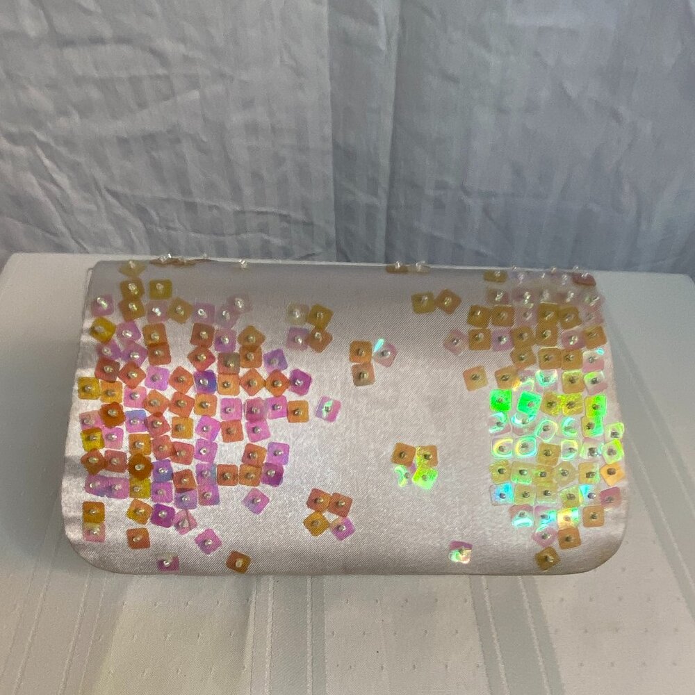 Shoulder purse champagne color with sequins and beads